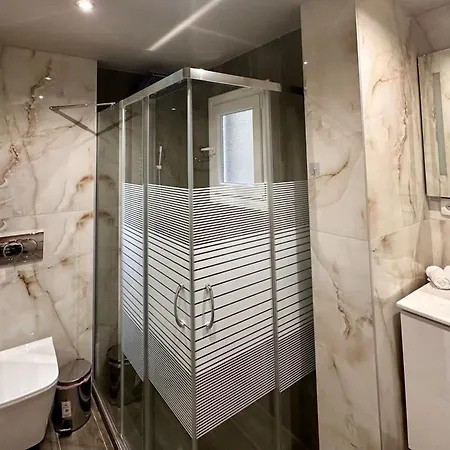 Apartment Emerald Luxury In *